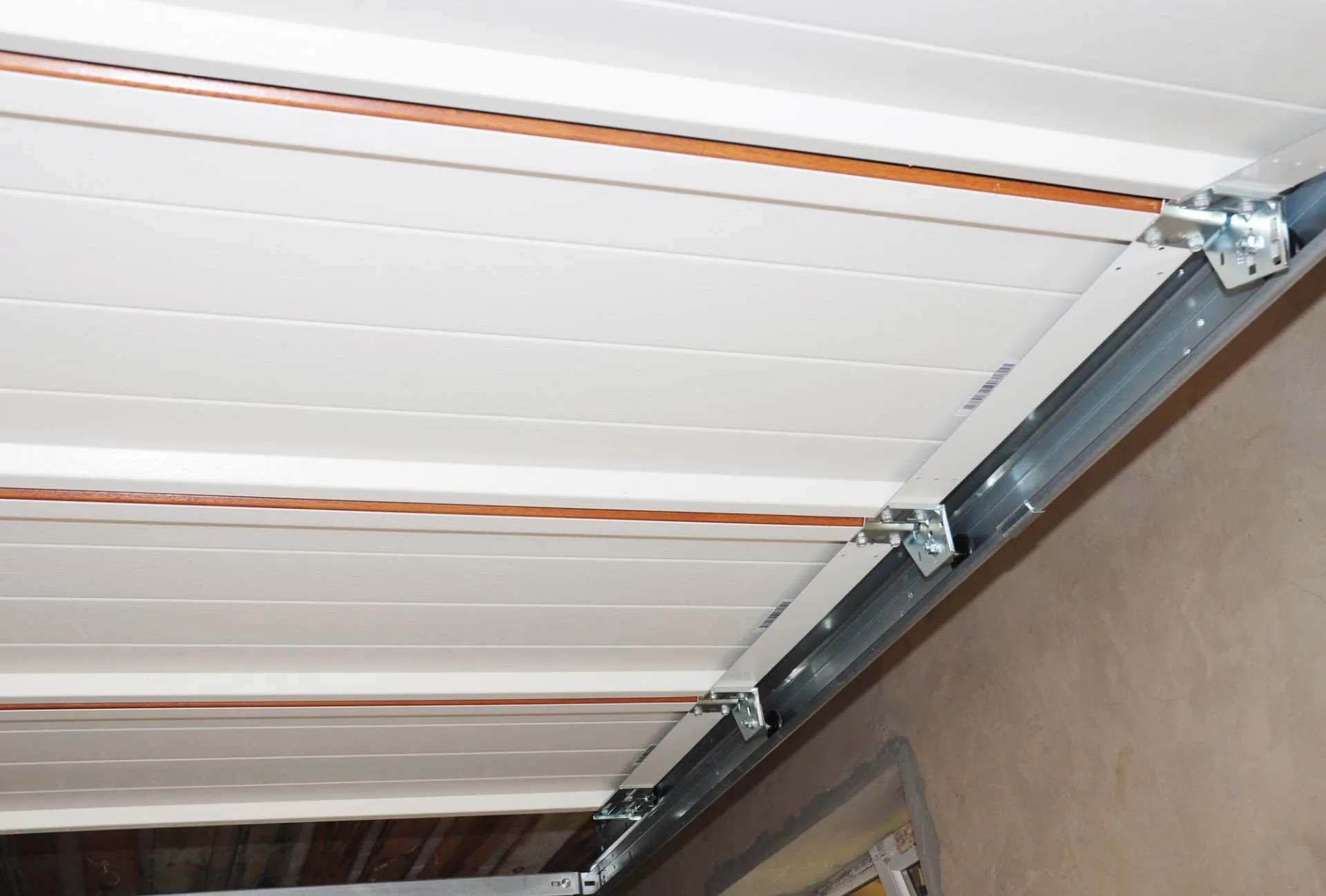 Broken Spring FAQs For Arizona Homeowners - garage door guidance from AZ Garage Door Pros in New River, AZ